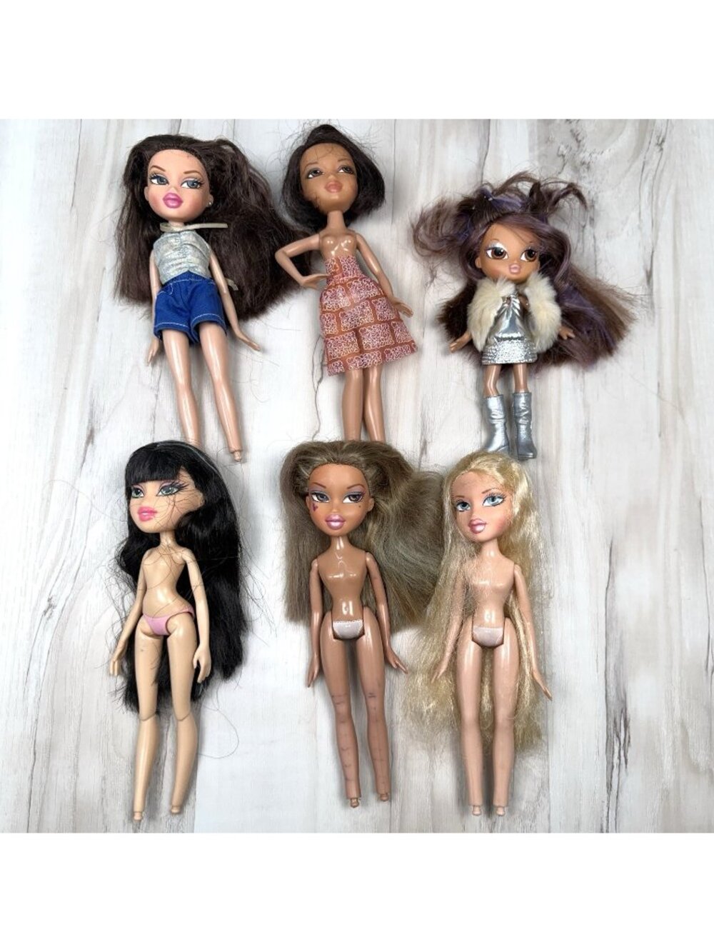Lot 6 MGA Bratz Dolls No Shoes/Feet Most Nude Jade Cloe Yasmin 2001-2015 READ